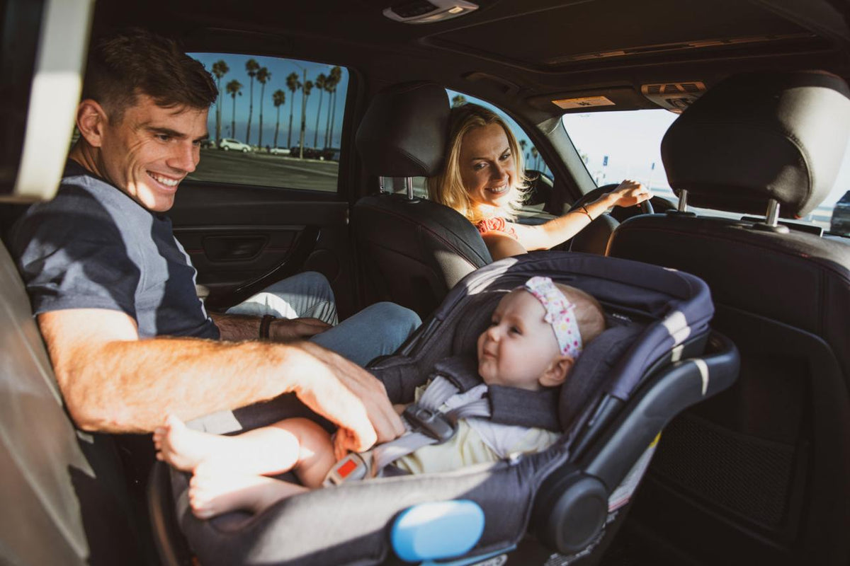 Baby's First Family Road Trip: Simple Tips for Parents 🚗👶
