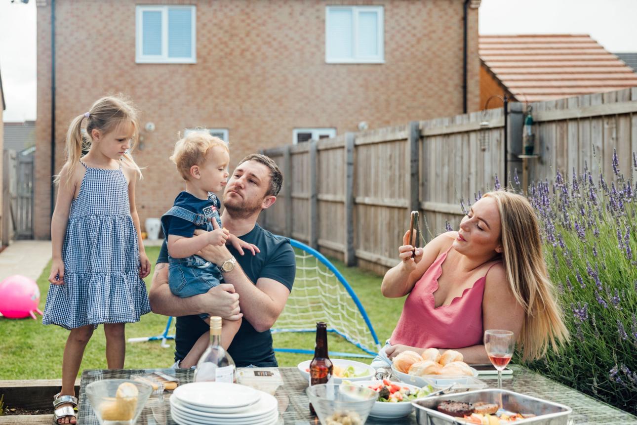 Creating a Calm Summer Routine for Your Family 🌿