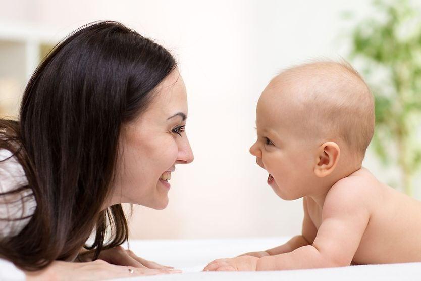 When Do Babies Start Recognizing Their Parents? ❤️
