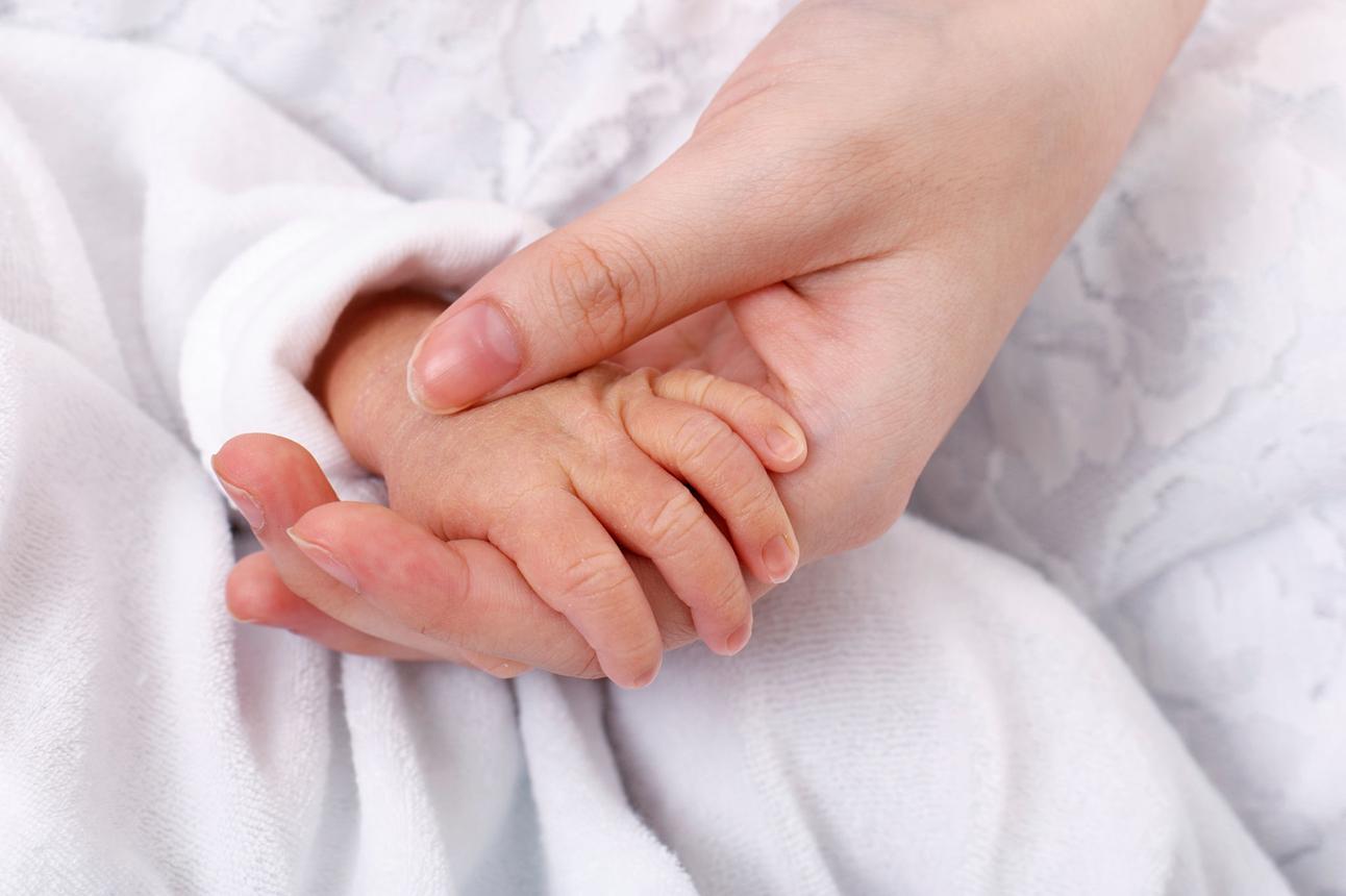 How to Trim Baby Nails Safely ✂️