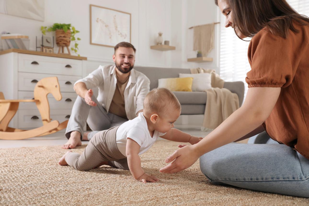 When Do Babies Start Crawling? 🚼