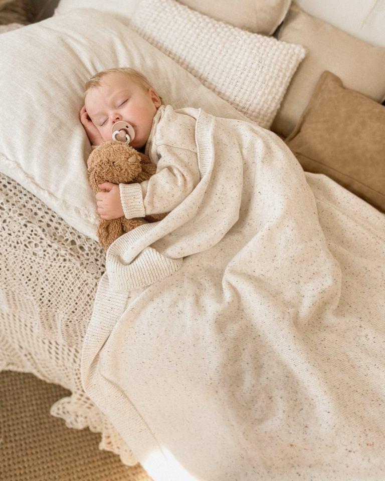 Swaddles & Baby Blankets