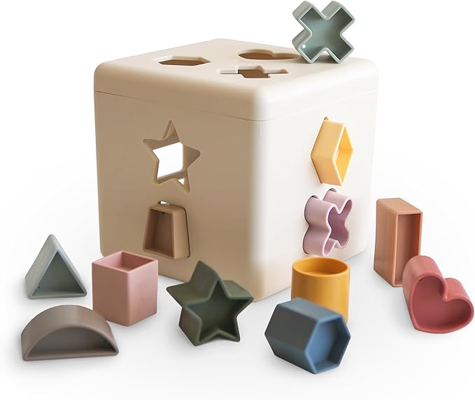 mushie Shape Sorting Box (Original) | Educational Learning Toy for Toddlers with 12 Shapes | Made in Denmark (10+ Months)
