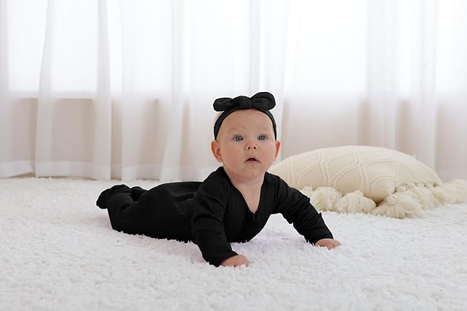GUISBY Long Sleeve Baby Footed Pajamas with Mittens Cotton Sleepers with Zipper 3-Pack
