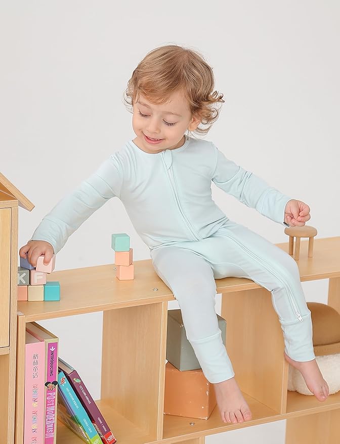 JunNeng Viscose from Bamboo Sleeper with Mittens, 2 Way Zipper Baby Boy Pajamas, Non Slip Sleep'N Play Romper