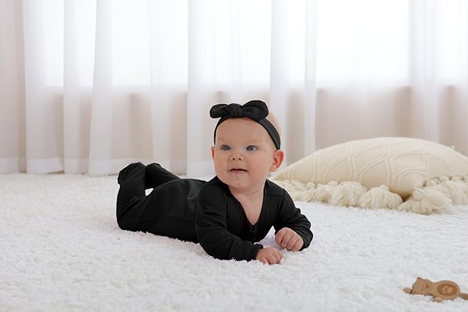 GUISBY Long Sleeve Baby Footed Pajamas with Mittens Cotton Sleepers with Zipper 3-Pack