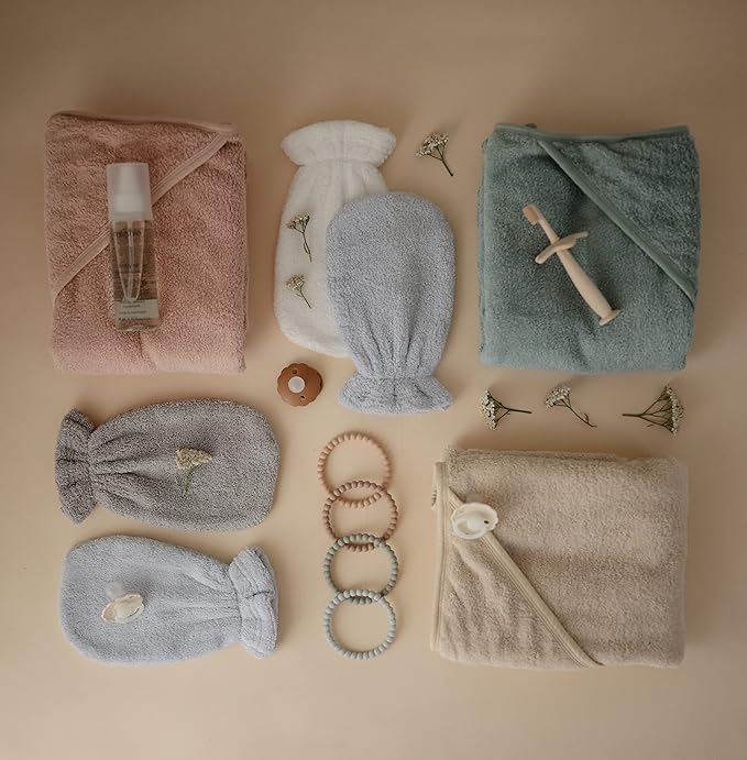 mushie Baby Hooded Towel | Organic Cotton (Blush)