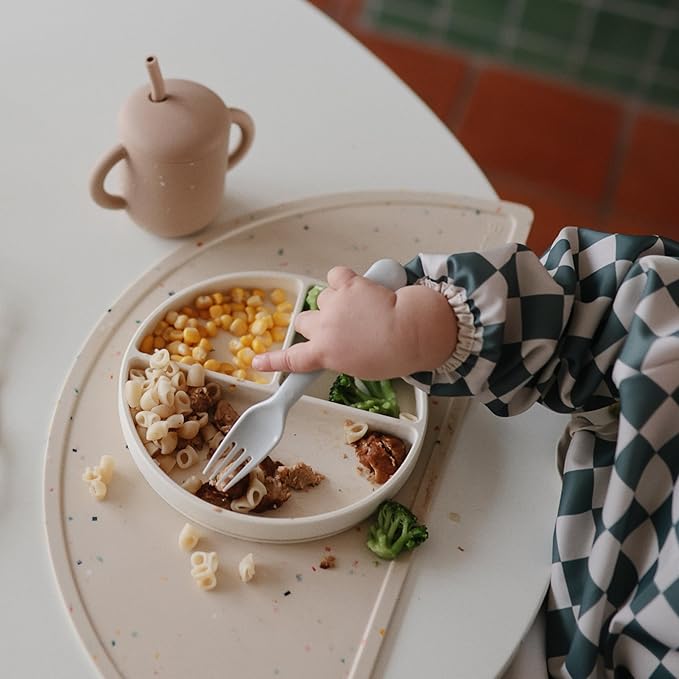mushie Silicone Suction Plate | BPA-Free Non-Slip Design (Shifting Sand)