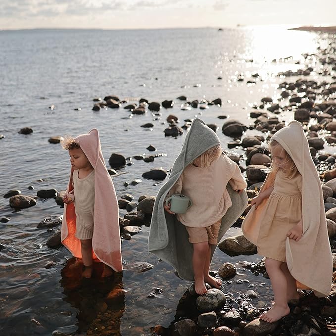 mushie Baby Hooded Towel | Organic Cotton (Fog)