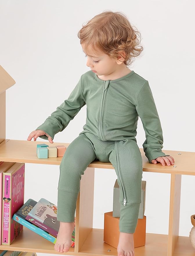 JunNeng Viscose from Bamboo Sleeper with Mittens, 2 Way Zipper Baby Boy Pajamas, Non Slip Sleep'N Play Romper